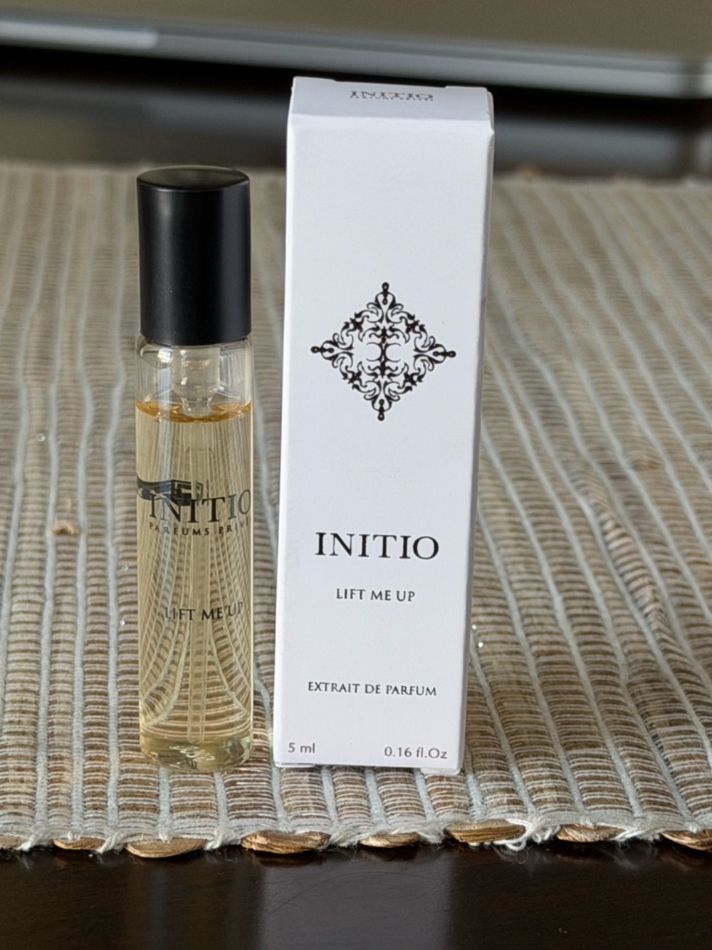 INITIO Lift Me Up